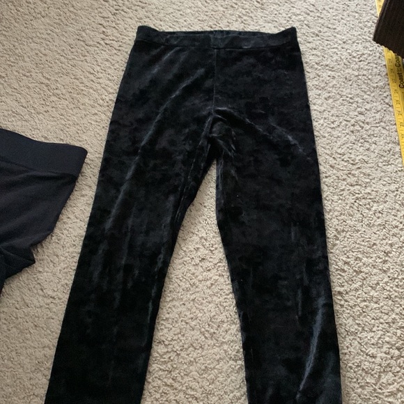 5/$25❗️Leggings x’s 2! - Picture 4 of 9